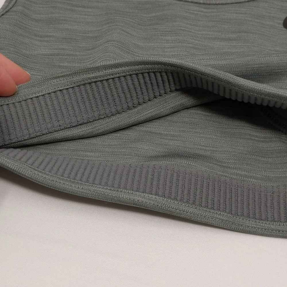 Nike Swoosh Bra Medium Support Compression Support Dri-Fit Size XS Gray NEW